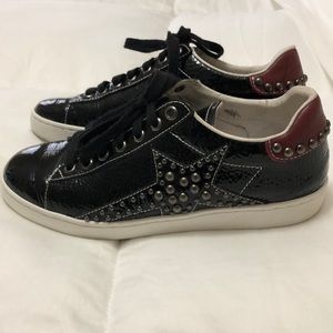 Lola Cruz low top sneakers